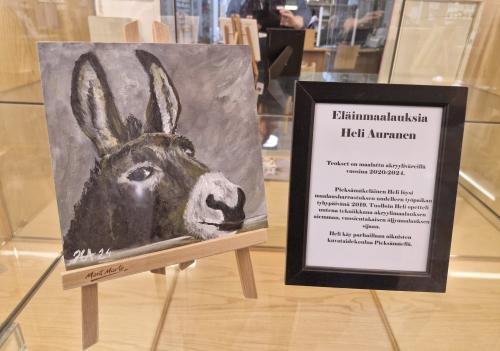 Heli Aurasen näyttelystä