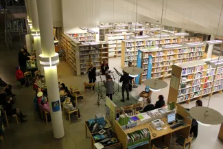 Varkauden pääkirjaston sisätila