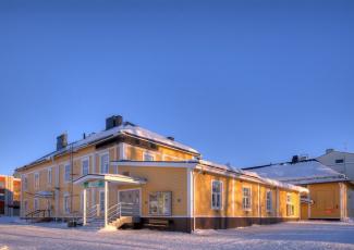 Varkauden teatteri ulkoa.